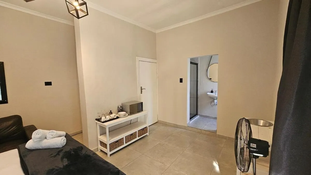 Jacuzzi, Airport, St George'S Park Apartment Port Elizabeth South Africa